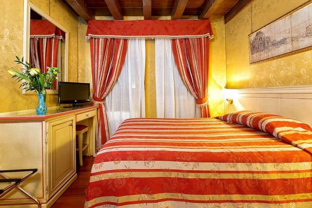 Classic Double or Twin Room