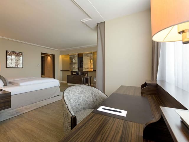 Executive Twin Room, 1 King Bed