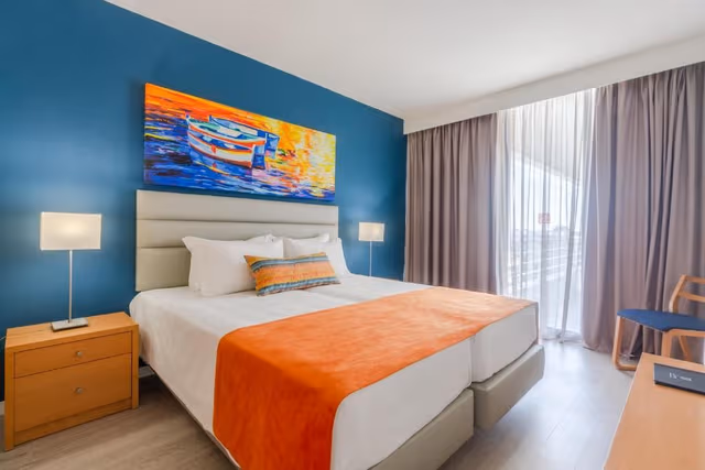 Two-Bedroom Apartment with Marina View (4 Adults + 2 Children)