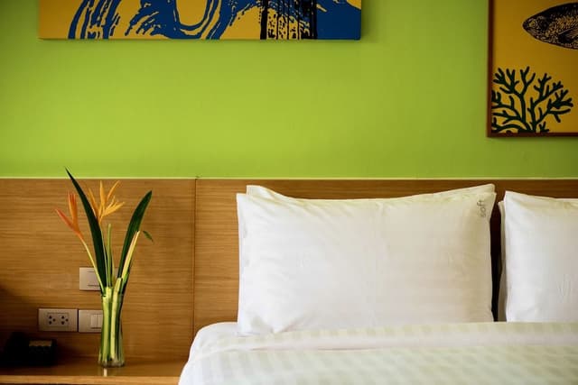 Kids' Suite with Pool View - Free Minibar