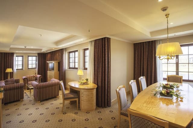 Executive Suite