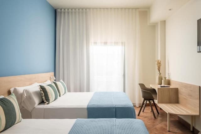 Quadruple room (2+2)