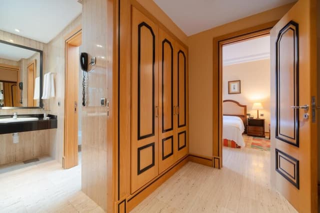 Suite (2 Adults)
