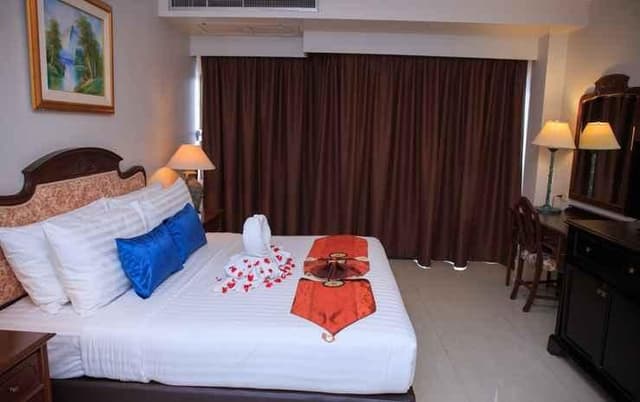 Suite Two Bedrooms