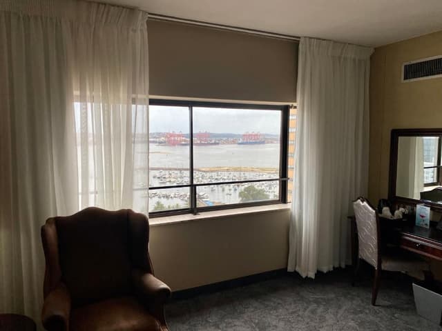 Deluxe Family Suite