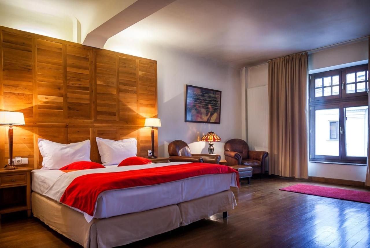 Rembrandt Hotel0