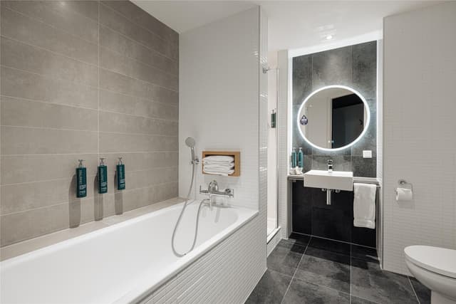 ONE BEDROOM SUPERIOR SUITE