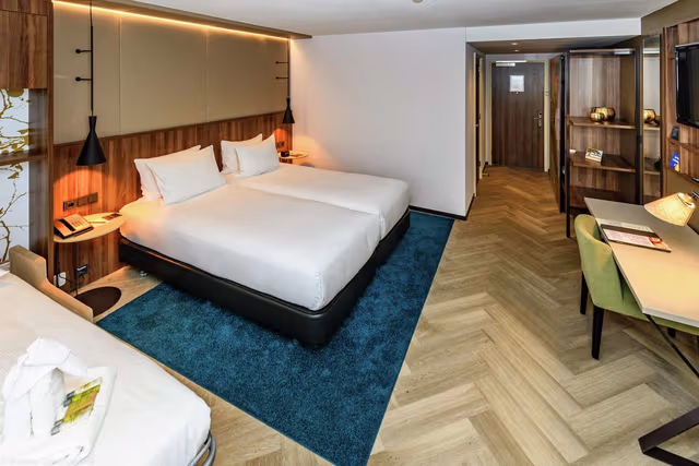 TWIN DELUXE ROOM WITH SOFA BED