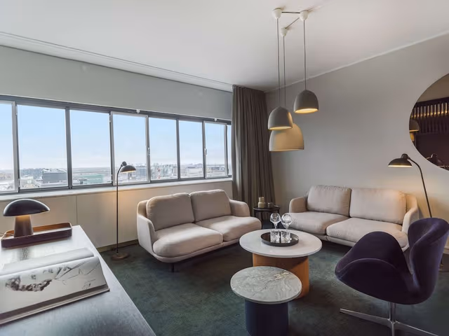 Suite (Feature)