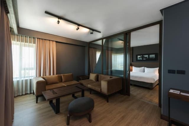 One-Bedroom King Suite with Whirlpool