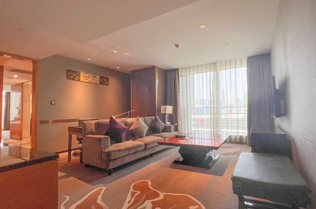 Suite, 1 King Bed, Non Smoking (Twin Tower View)