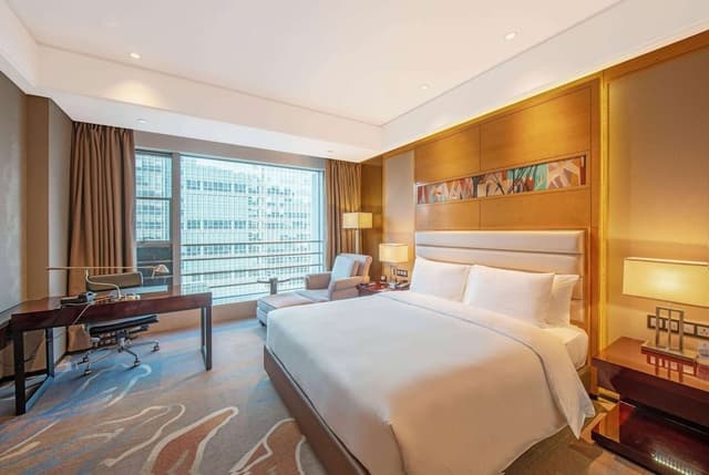 Deluxe Room, 1 King Bed