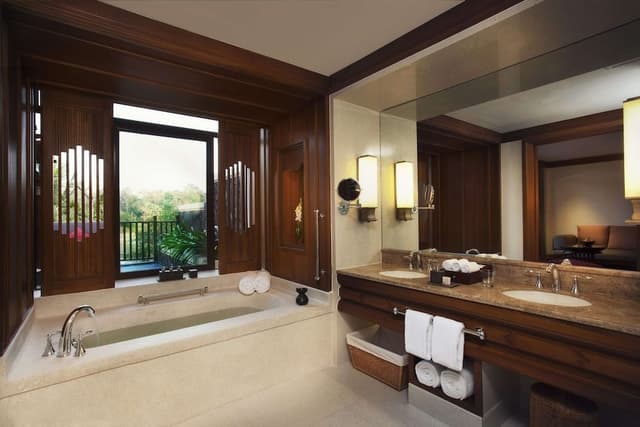 Deluxe River View Room