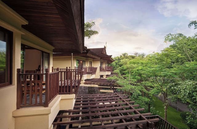 Deluxe Garden View Room