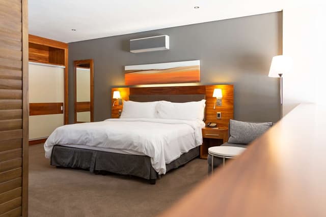 TWIN GUEST ROOM