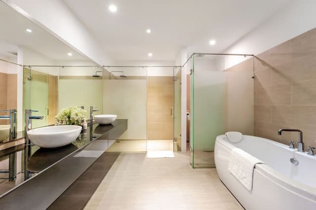 Suite, 1 King Bed, Balcony, Garden View