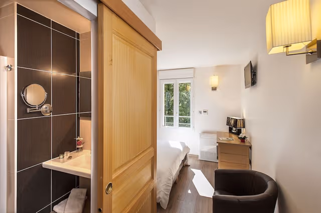 Comfort Double Room, Air conditioning, City View