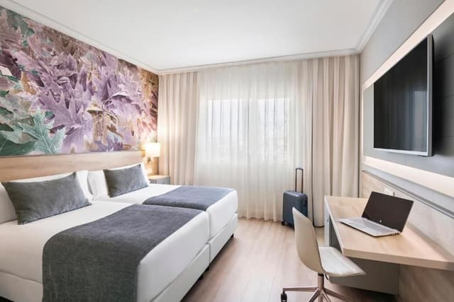 Park, Sleep & Fly - Double or Twin Room