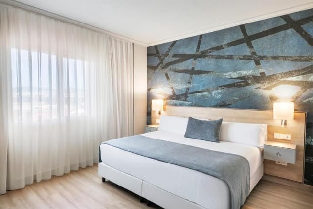 Park, Sleep & Fly - Double or Twin Room