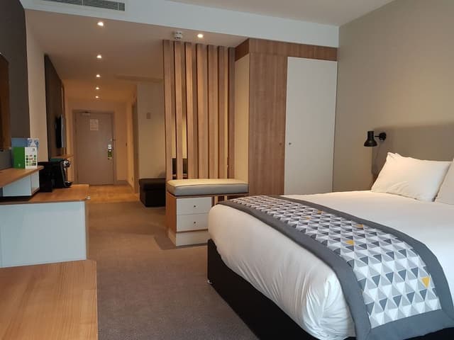 Suite, 1 King Bed