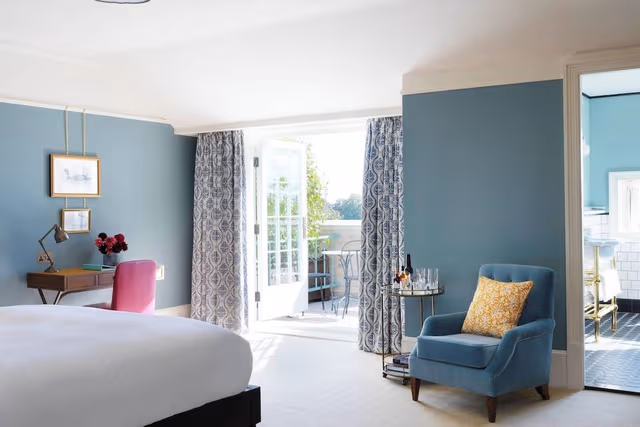 Suite, 1 King Bed, Park View (Terrace)