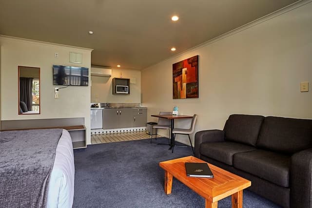Deluxe Room, Partial Ocean View