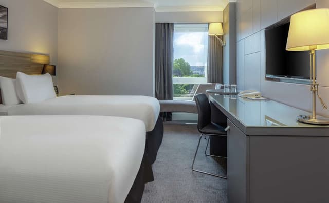 TWIN GUEST ROOM