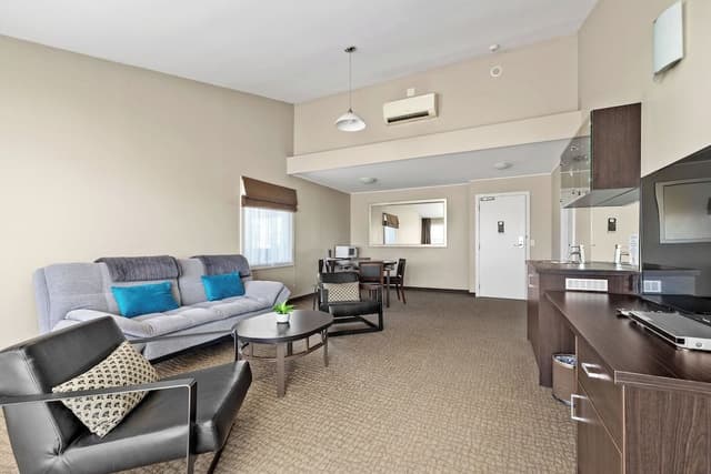Executive Suite