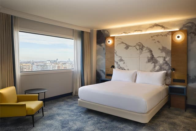 KING EXECUTIVE ROOM WITH LOUNGE ACCESS
