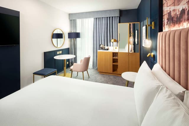 QUEEN GUEST ROOM