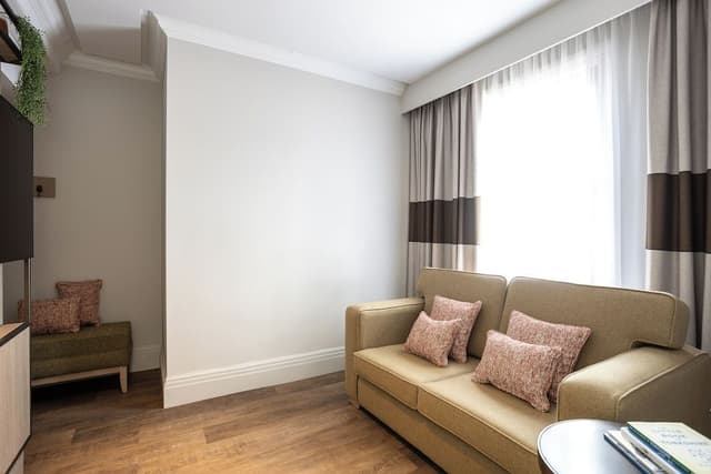 Newly Refurbished Suite