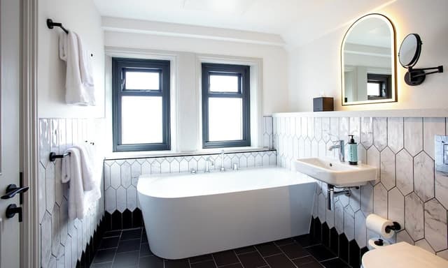 Newly Refurbished Suite