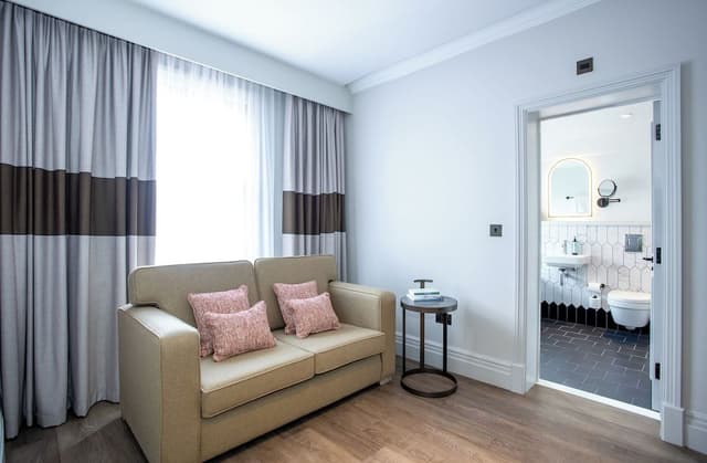 Newly Refurbished Suite