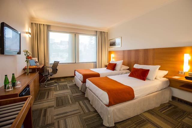 2 Single Beds, Non-Smoking, Air-Conditioned, Full Breakfast