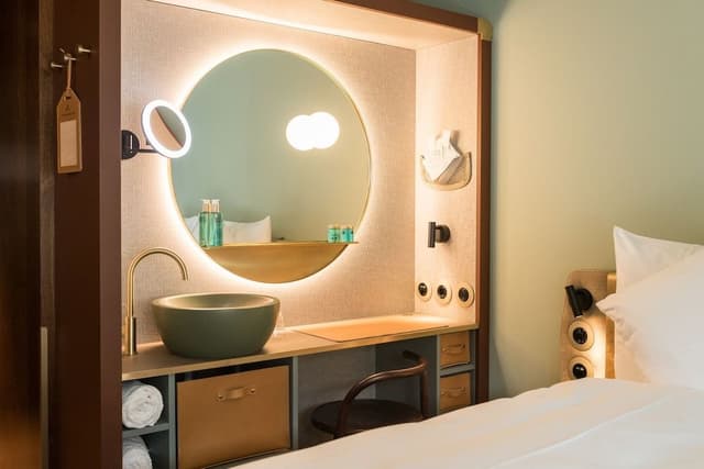 Boutique Room