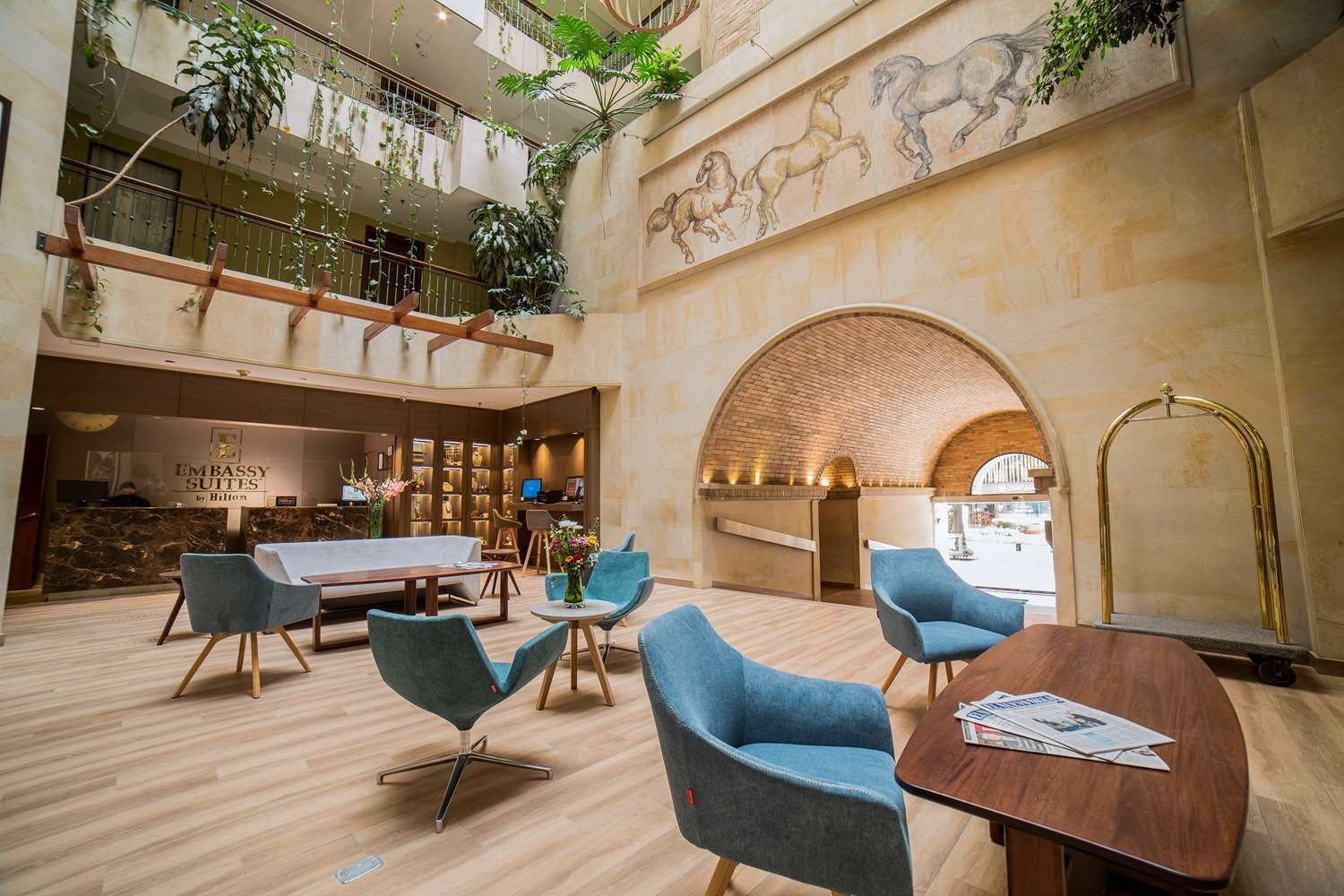 Embassy Suites by Hilton Bogota-Rosales4