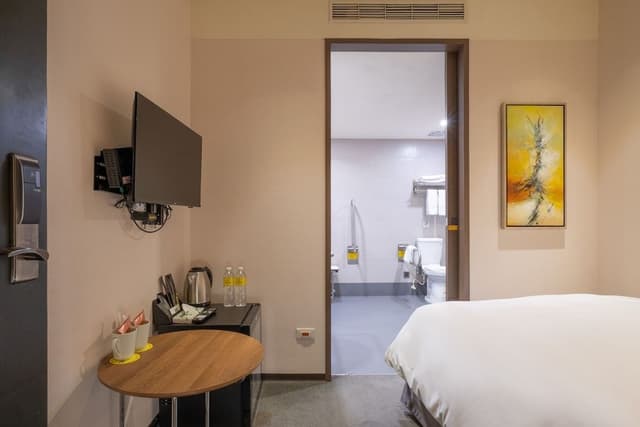Standard Double Room, No Windows