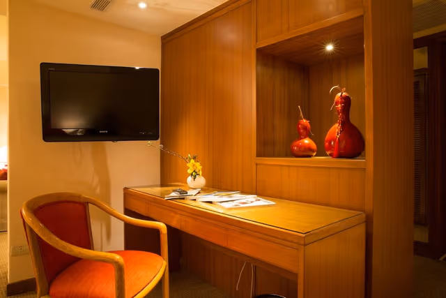 Deluxe Suite