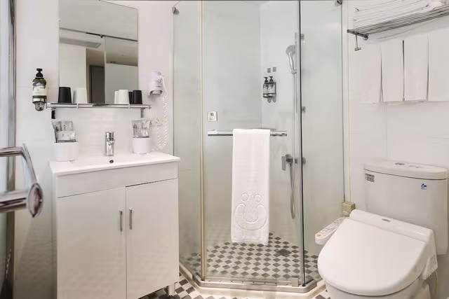 Family room (washlet toilet)