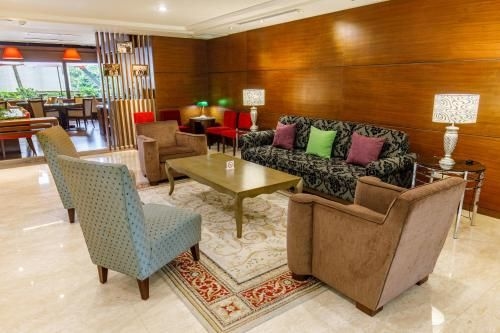 โฮเต็ล เอช ดี พาเลซ (Hotel HD Palace)1