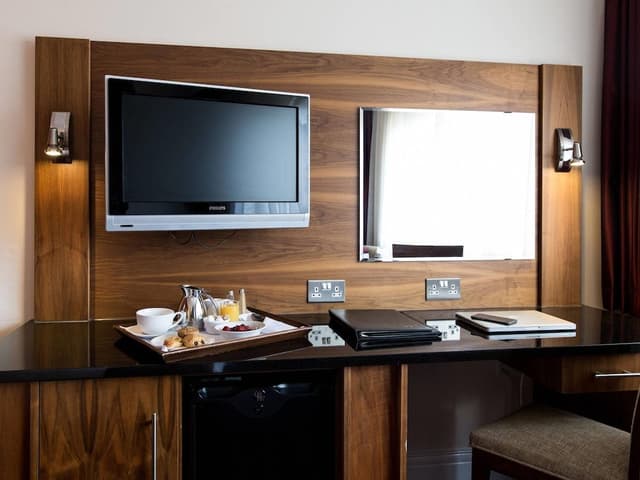 Standard Room, 1 King Bed