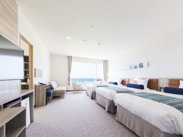 Deluxe Triple Room, Non Smoking (with View Bath)