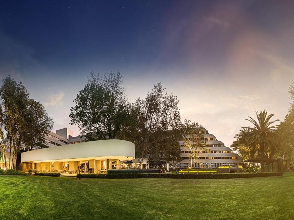 The Maslow Hotel Sandton0