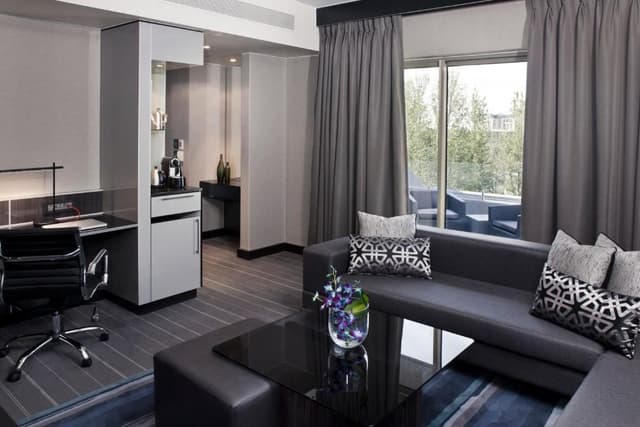 Luxury Suite
