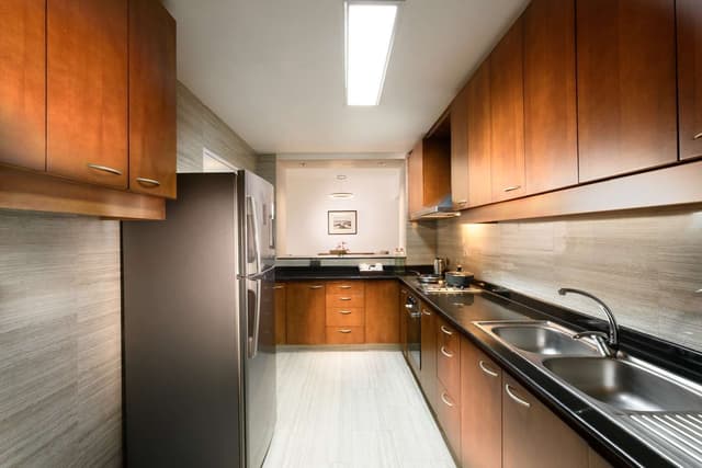 2 BEDROOM SUITE
