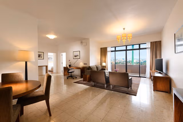 2 BEDROOM DELUXE SUITE