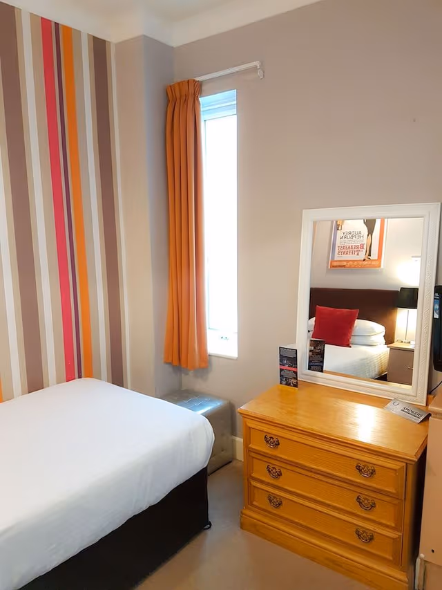 Crash Pad Single Room