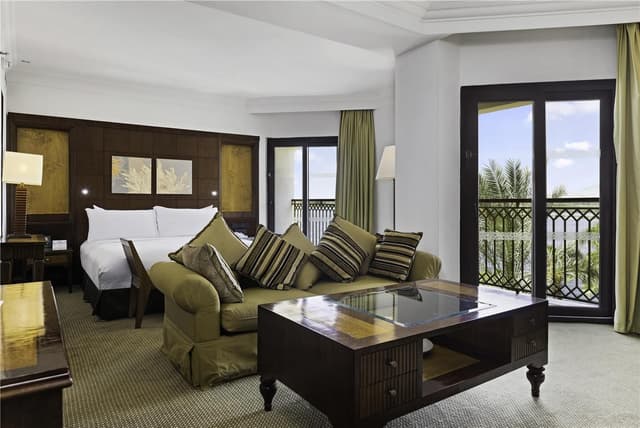 NILE SUITE / BED ROOM / LIVING ROOM / BALCONY