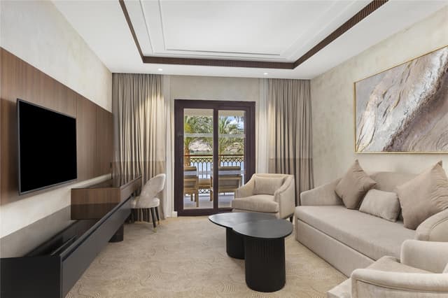 DELUXE NILE SUITE / BALCONY