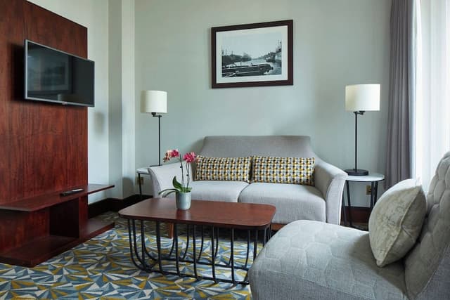 Suite, 1 Bedroom, River View